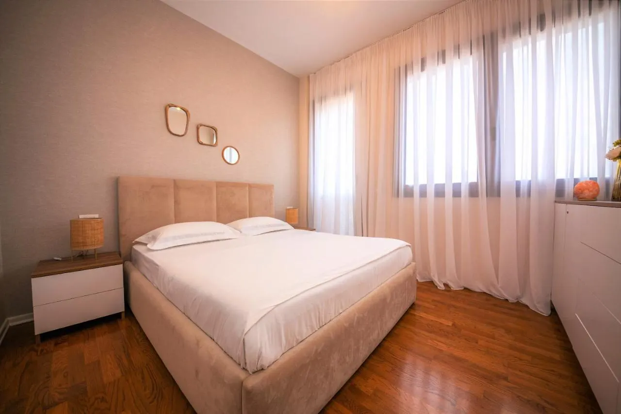 Central Green Terrace Apartment Tirana