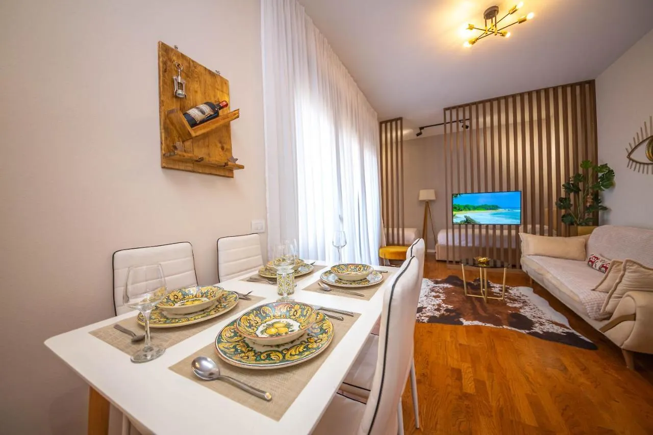 Central Green Terrace Apartment Tirana