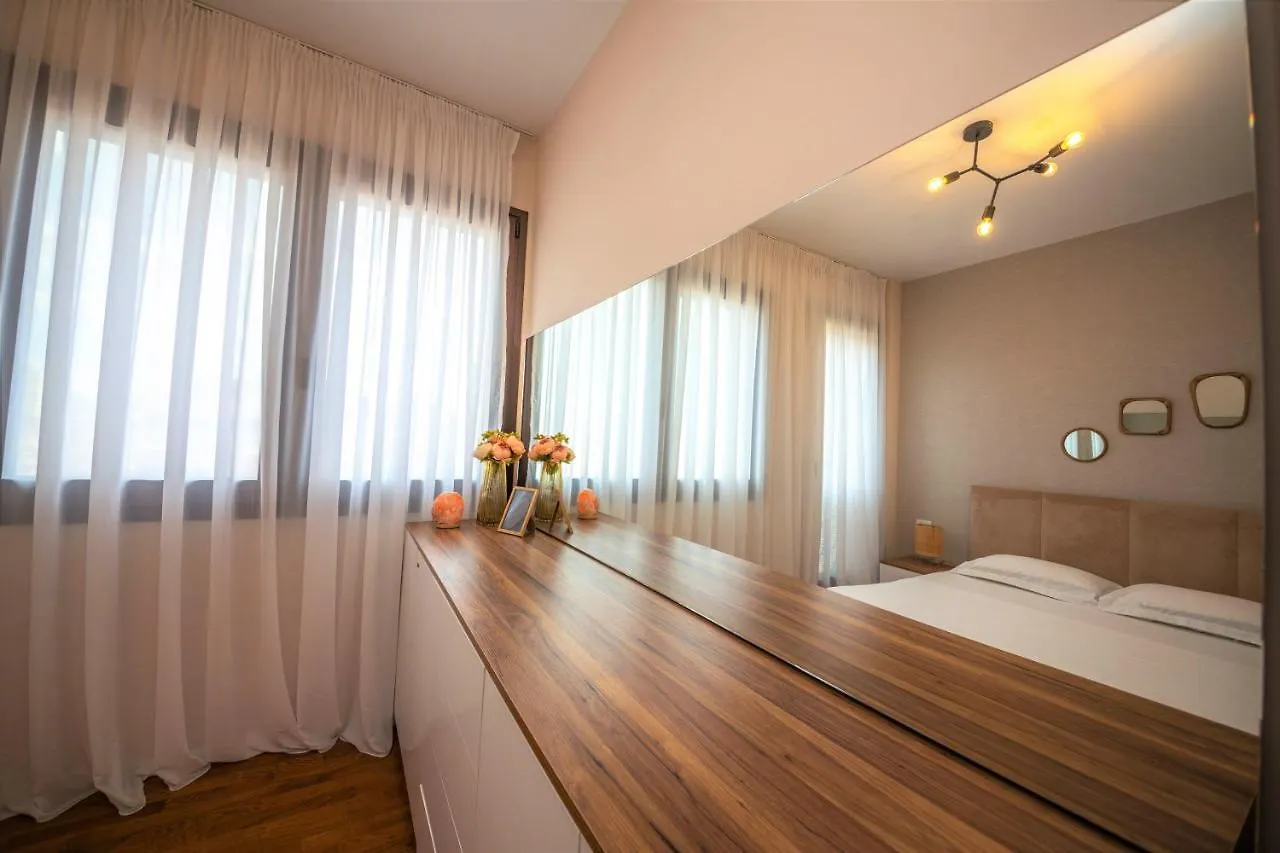 Central Green Terrace Apartment Tirana Albania